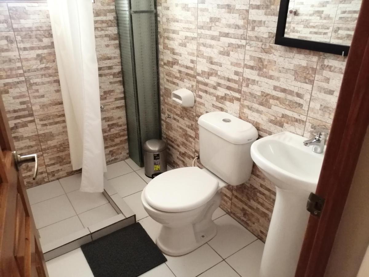 Hotel Cesare Уюни Экстерьер фото